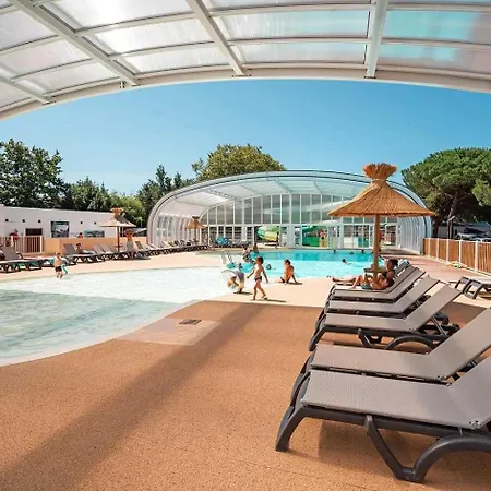 Camping 4 Etoiles - Parc Aquatique - Eeibgd Campsite *